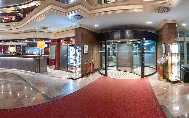 Lobby Lobby