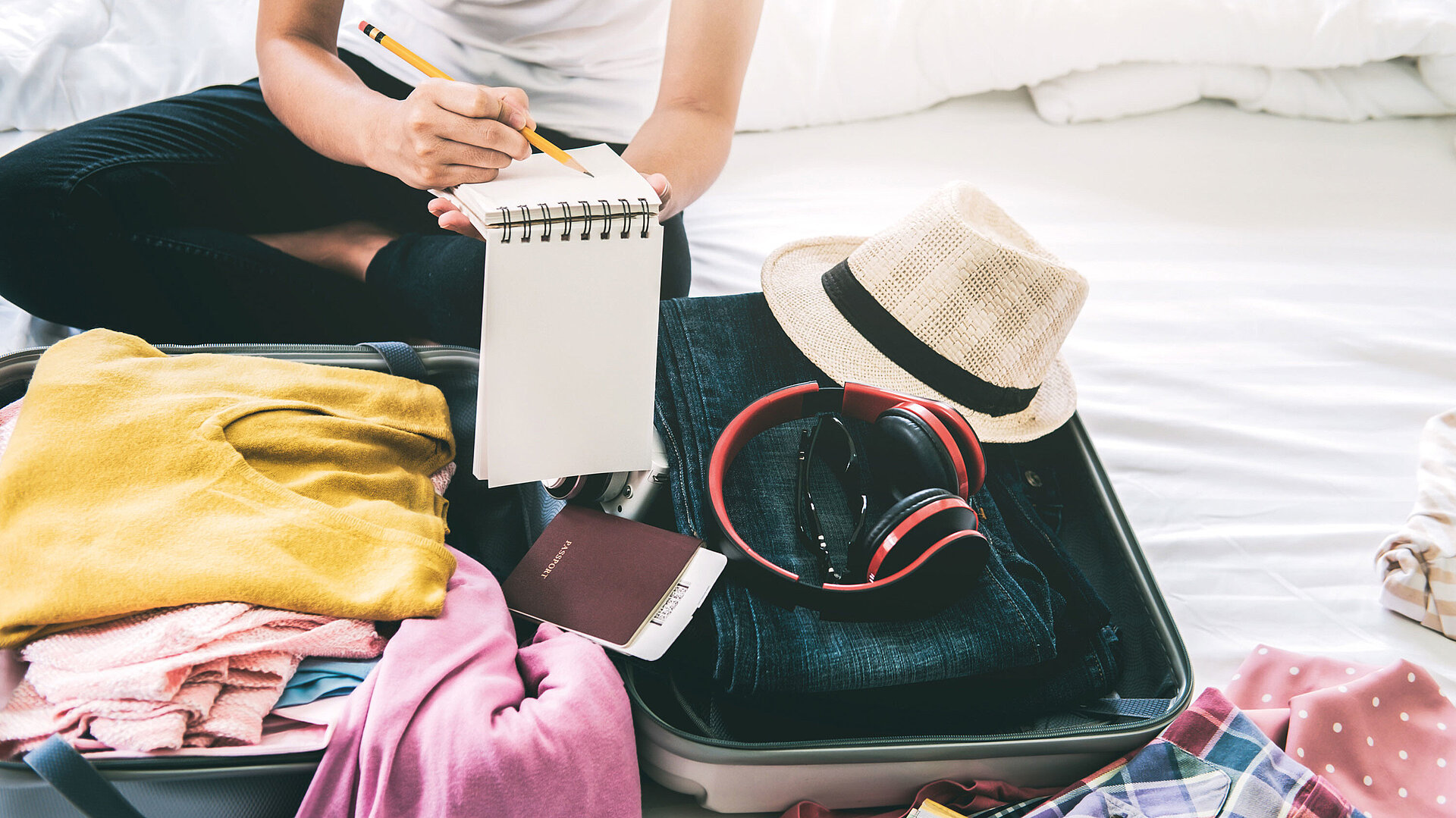 Eine Checkliste hilft beim Packen packliste-staedtetrip-packliste