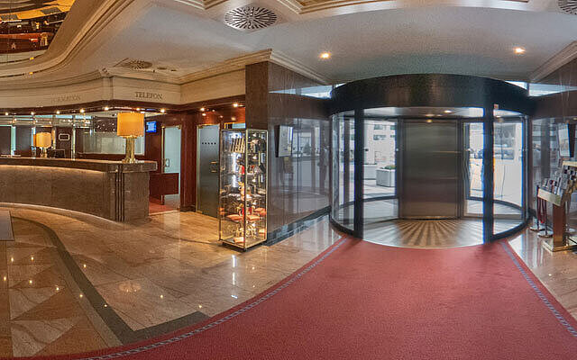 Lobby Lobby