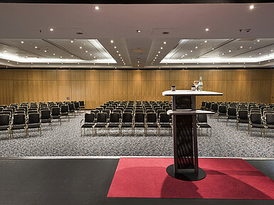 Saal 1 C | Maritim proArte Hotel Berlin Großer Konferenzsaal im Maritim proArte Hotel Berlin, bestuhlt für Präsentationen und Veranstaltungen.