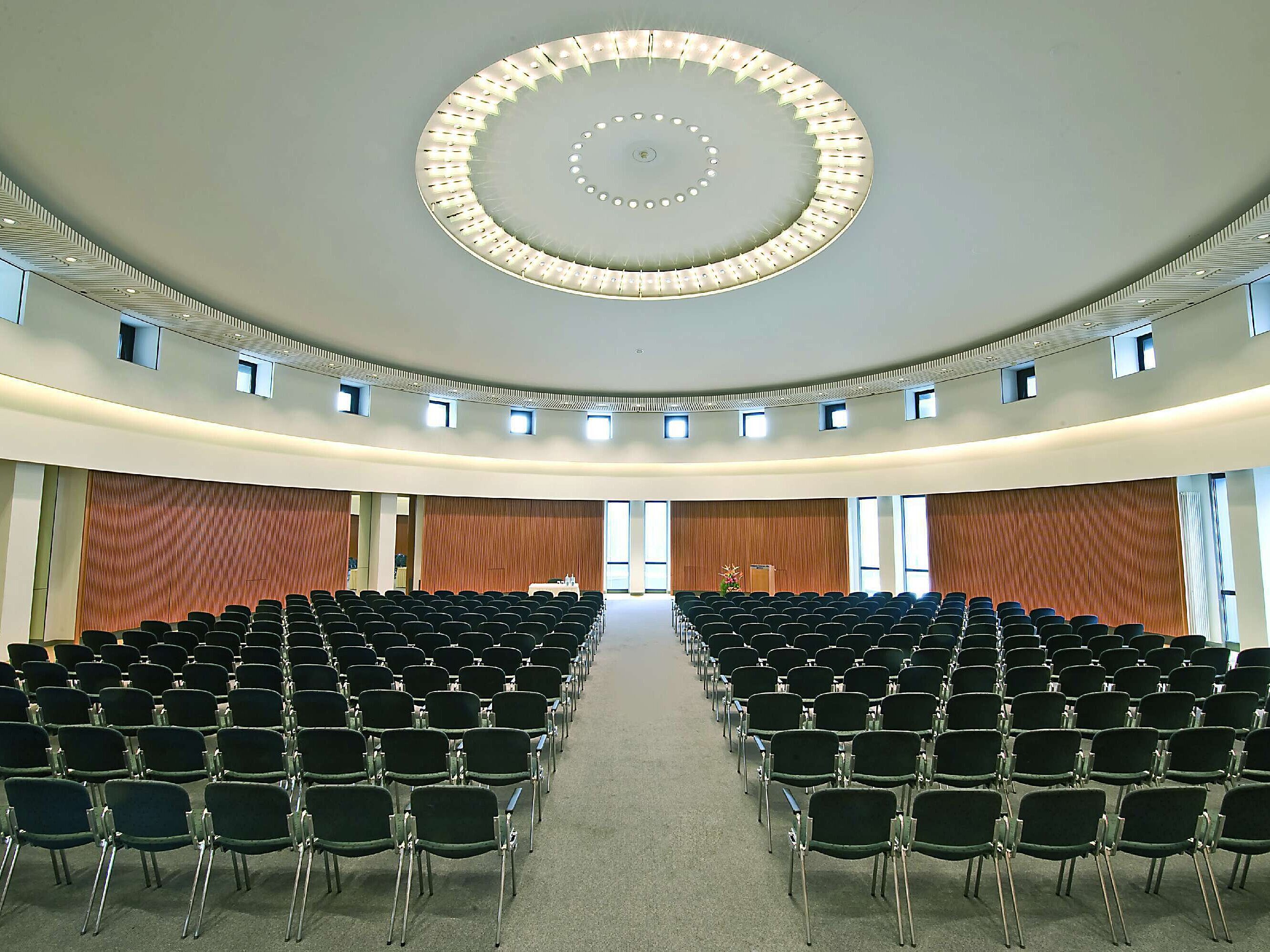 Kepler Saal Kepler-Saal im Maritim Hotel Ulm mit moderner Tagungstechnik.