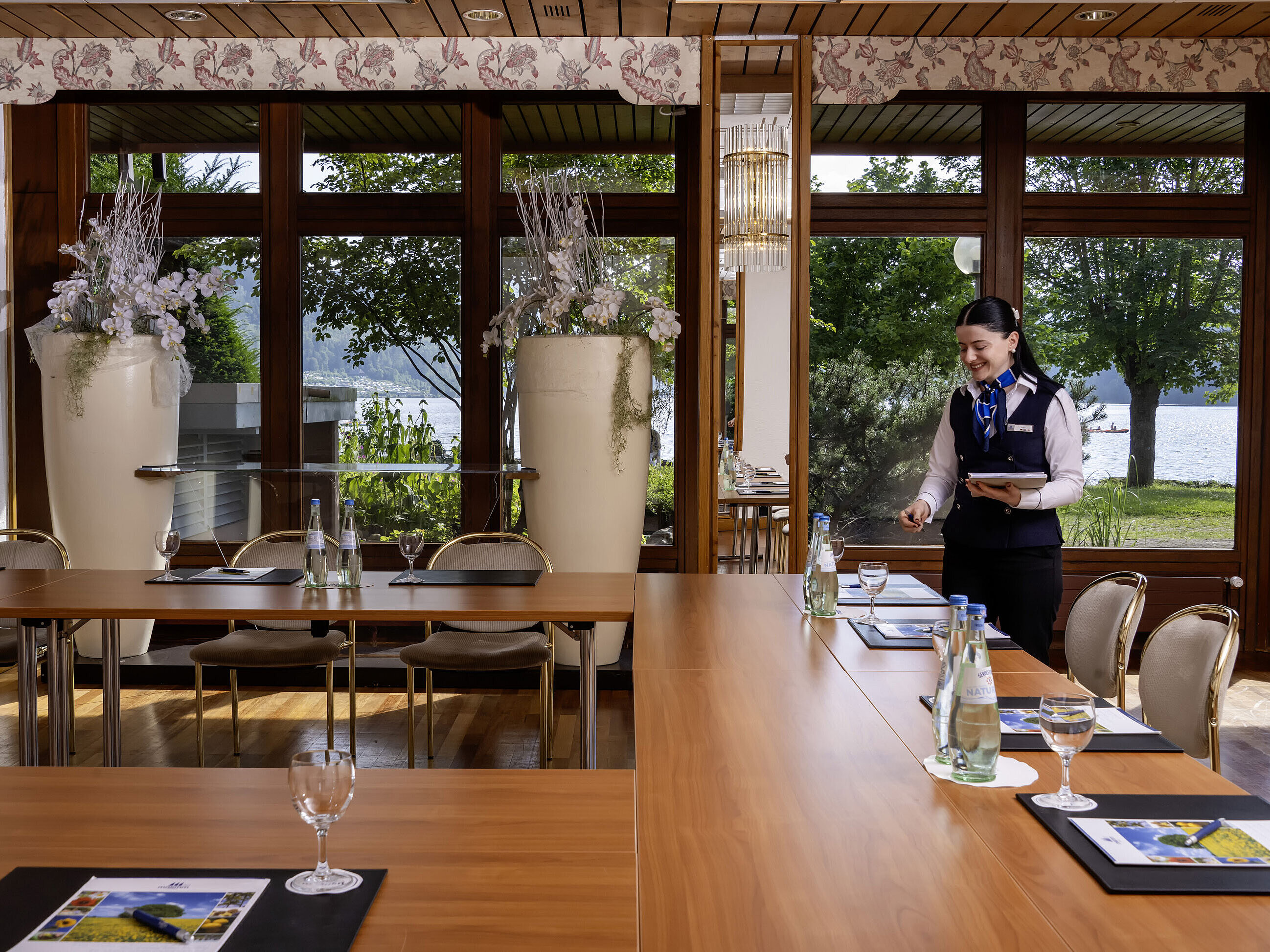 Tagungsraum Schauinsland Tagungsraum mit persönlichem Service und direktem Seeblick im Maritim Hotel Titisee