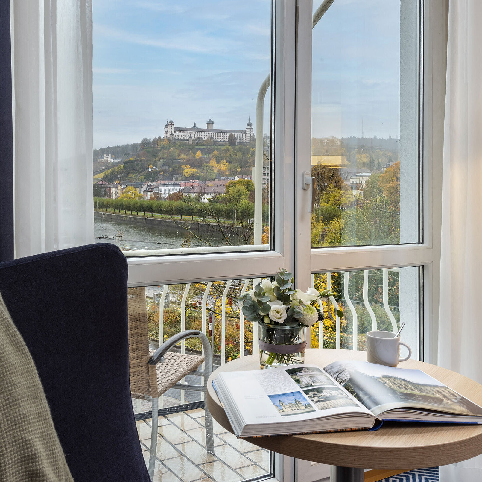Superior Zimmer Komfortables Superior Zimmer im Maritim Hotel Würzburg mit Weitblick auf die Festung Marienberg
