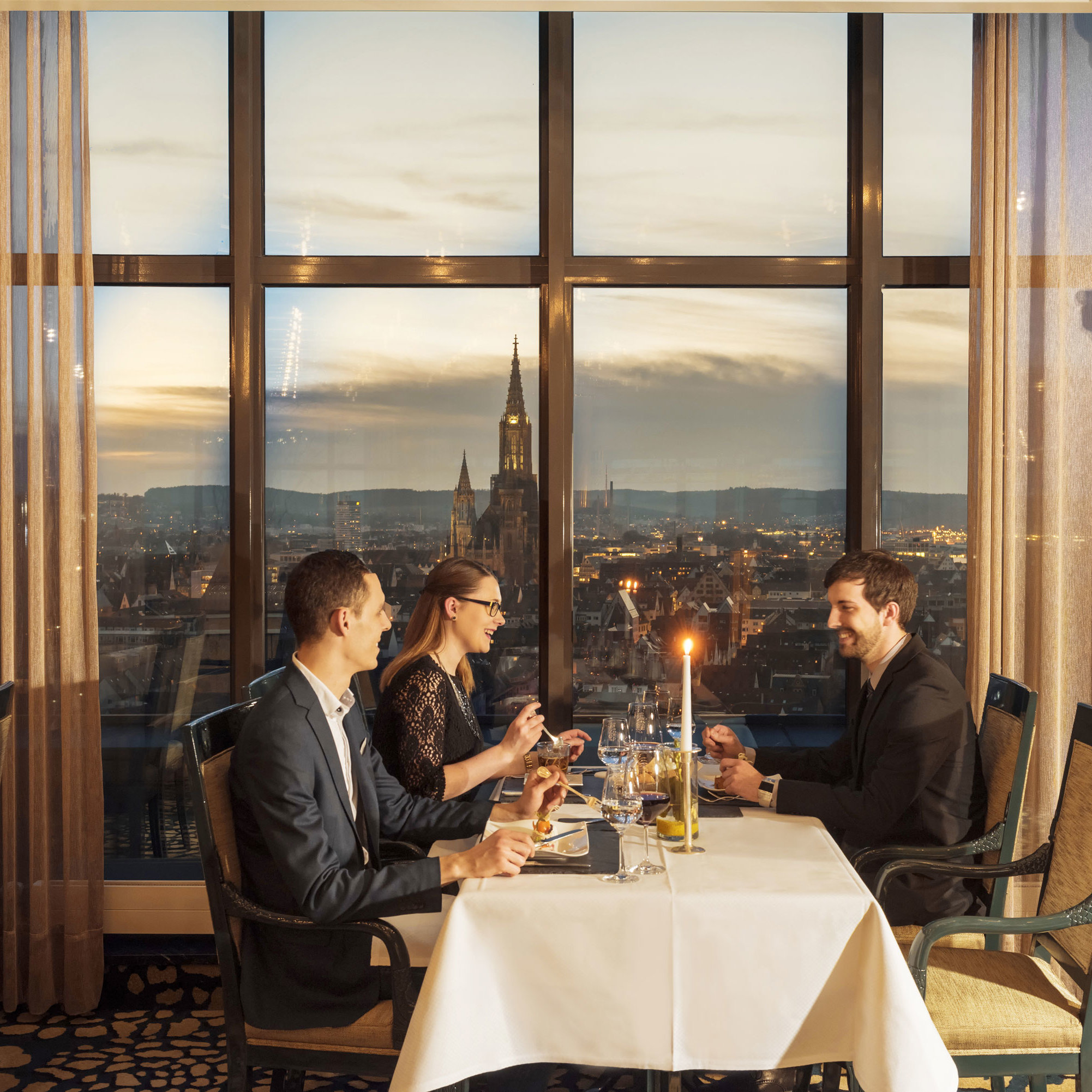 Restaurant "Panorama und Bastei" | Maritim Hotel Ulm